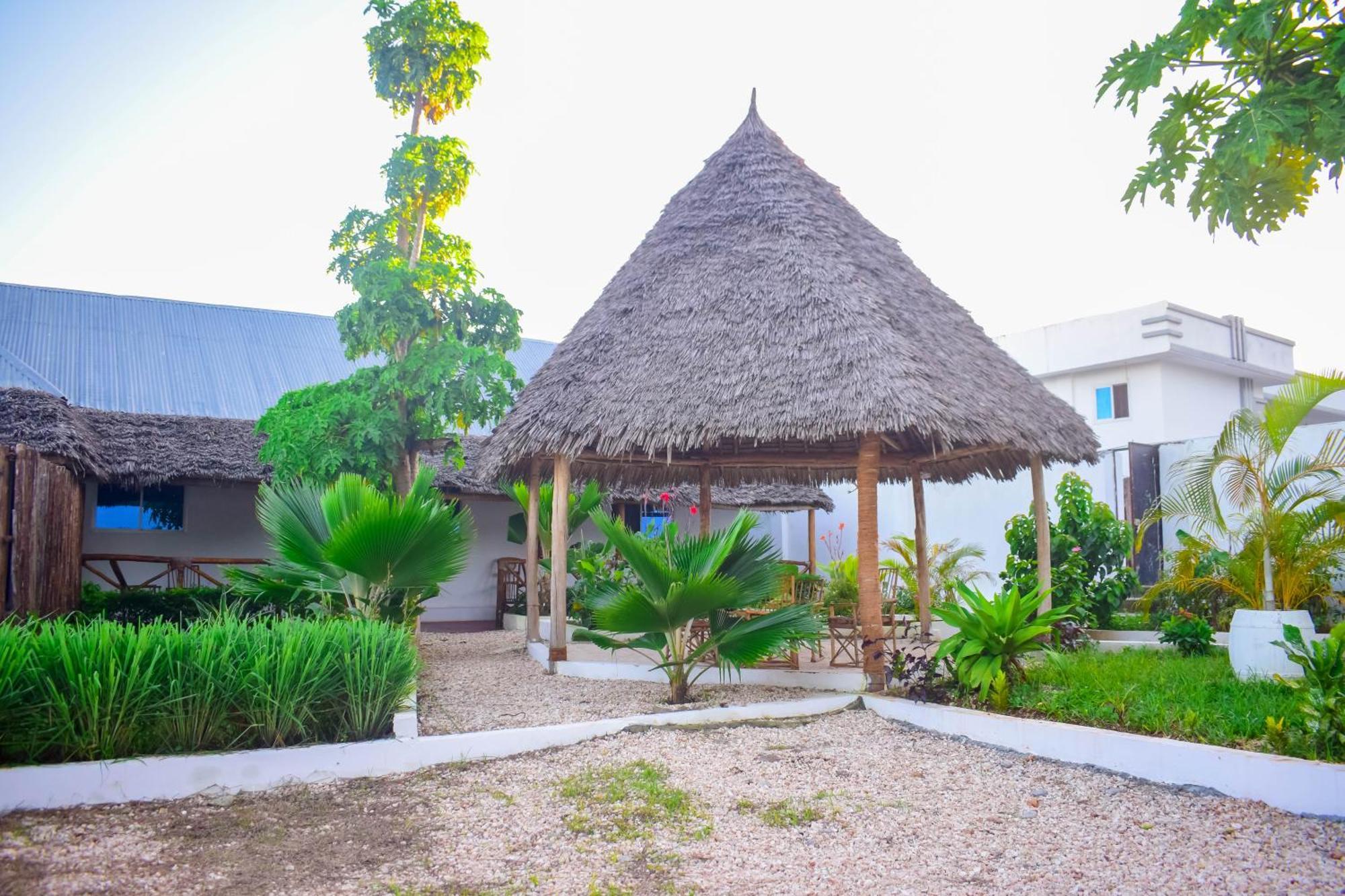 Uhuru House And Restaurant Nungwi Zewnętrze zdjęcie